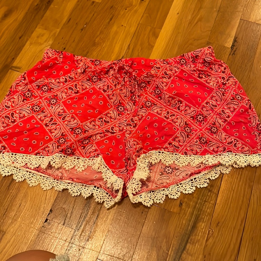 GUC red bandana shorts with lace detail!